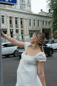 SofieBloom try to catch me Pic 4