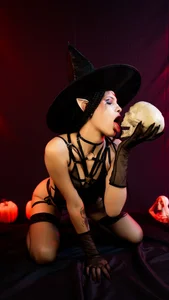 aisha_sakina halloween Poză