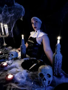 EmmaEspinoza_ HALLOWEEN IS HERE! صورة واحدة|EmmaEspinoza_ HALLOWEEN IS HERE! صورتان|EmmaEspinoza_ HALLOWEEN IS HERE!  6 صور|EmmaEspinoza_ HALLOWEEN IS HERE!  6 صورة