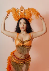 RoseFerreraのGarotaの 4枚の写真