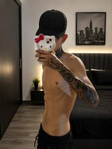 asher_lux asher Pic 4