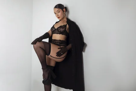 AuroraEvanss 🔥🖤 Silent Seductress 🔥🖤 Bilde 4