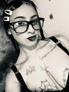 sophia_xx3 Public Pic 2