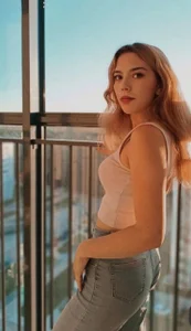 SonyaCubine Public 圖片 5