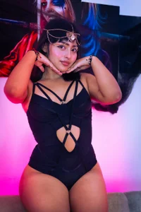 KimVelezz happy hallowen Foto 5