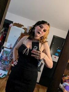 G0thicSprings Full body sexfoto 3
