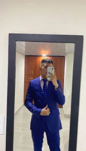 adrik_cano__: ME IN SUIT ( фото)