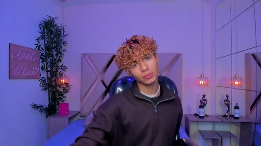 Anyelo_Twink Here Immagine 