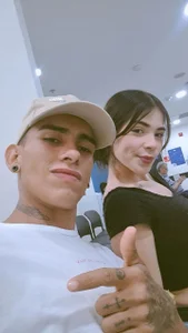 SarayAlexx Public Hình 2