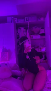 Andrea_flow 🖤💜 Pic