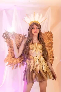 Lu_Blake God is Woman Bilde 7