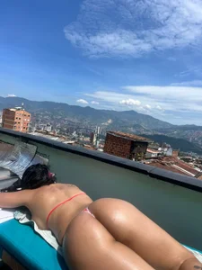 elolotero Is the sun your friend too? 🏖️😎🌞 Pic 2
