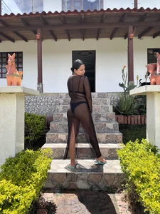 ema_zoe ☀️🥵🖤 Kuva 3