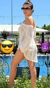 KatKatX A little tease Gambar
