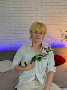 JameMilann: Public ( 6 фото)