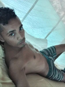 danni-1 Public Pic 4