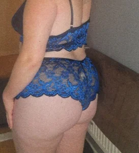 QueenCurvy_Charley28 Public Φωτογραφία 2