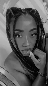 DarkHoneyy casual girl Pic