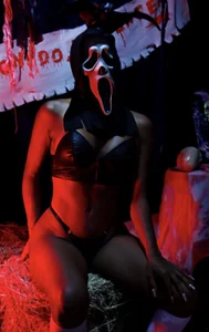 RenataReyess Halloween 🎃🕷 Pic