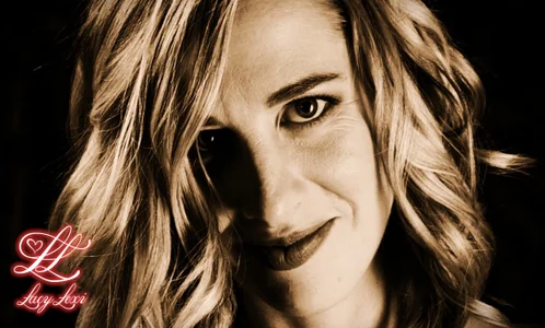 LacyLexiのBodoir Lingerie photoshoot outfit number 3の枚の写真