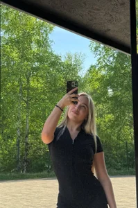 Mavis_Willis walk Pic 4