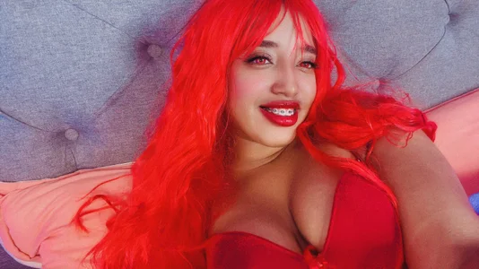 Seductive look🔥😏my ass od Cleo_luna  5 snímek