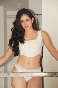 AngelinaRoss_ Sweet Home Pic 6