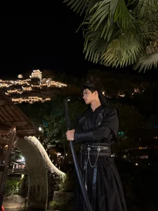 Public de QYBOYS-001 Foto 2