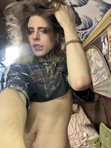 Feral od bambi_boi18  2 snímek