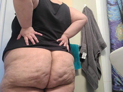 princess_tay Public Pic 6