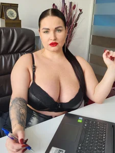 GeorgiaLerox For leather lovers 🖤❤️ Immagine  7