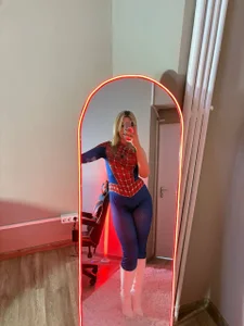 MarryMilow spiderwoman🥵🕸🕷 Billede 4
