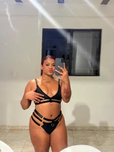 Maaracooper a naughty girl Pic 3