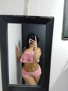 RubyHot_69 Public Pic 3