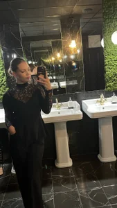 HoneyVixen_ Public Pic