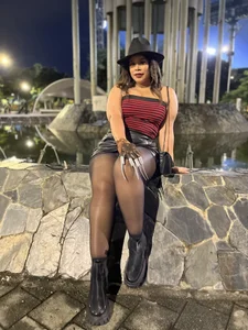 valerieharris Halloween 2022 in Medellín #FreddyKrueger Pic 3