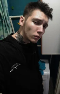 Jenny_Couple Public Pic 3