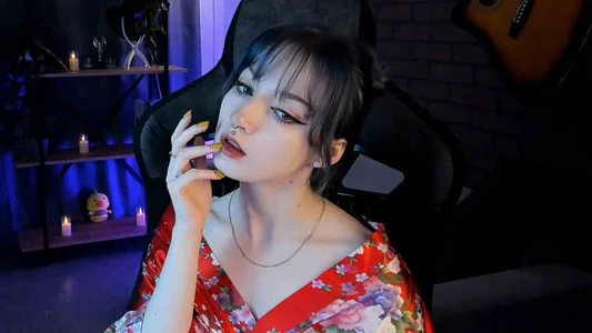 LiliLuna: Public ( 4 фото)