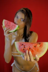 liagirl_cute Sweet, Wet & Ready for the New Year 🍉 圖片 4