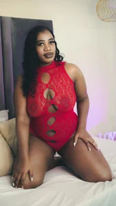 ViolettGomez_93 Public Pic 3