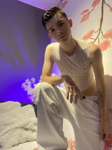 White de VicenteFerrer  2 photos