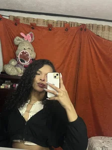 Mia__gates With my hair down🖤🖤 Pic 2