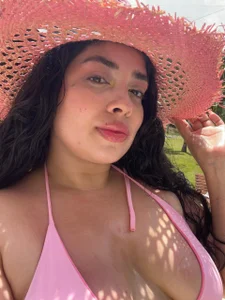 AgathaLynx 🎀Agatha Summer🌴 Pic 5