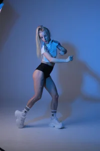 Jackie_Swann Adidas harbass hah Foto 8