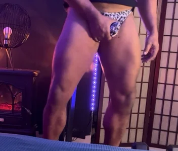 StrongP1738: Public ( 6 фото)