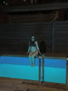 Eva_Devis wet my ass slika 3