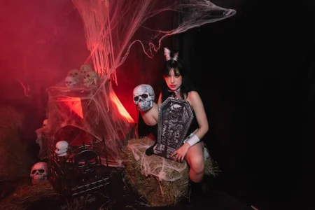 Alexa_Thaylor_ TRICK OR TREAT? Pic 3