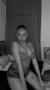 Public de Sexytasha002  4 photos