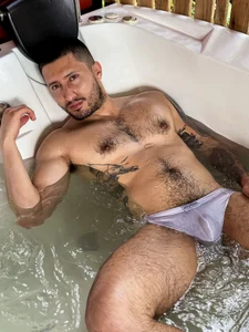 Nathan_rivers 💦submerged desire😈 Foto 5