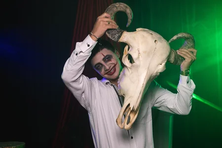 A joker who’s far too mischievous and playful😈😏 od Justin_ortiz  5 snímek